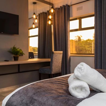 N1 Hotel Rotten Row Harare Kültér fotó