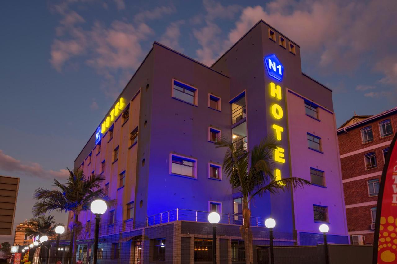 N1 Hotel Rotten Row Harare Kültér fotó