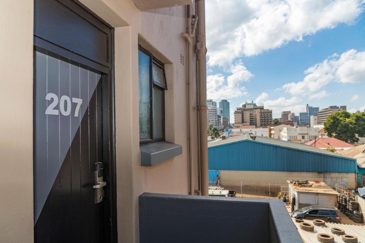 N1 Hotel Rotten Row Harare Kültér fotó